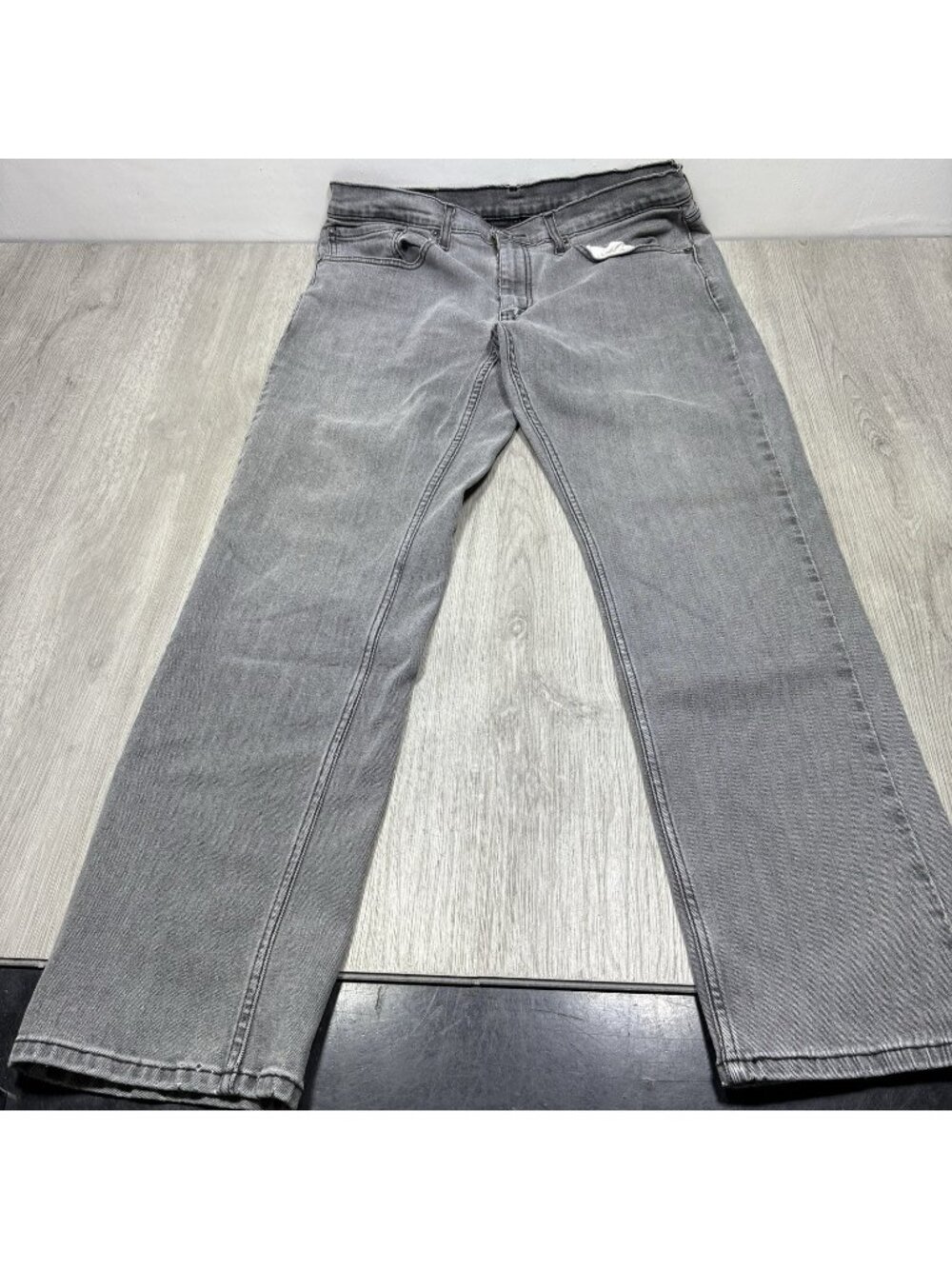 LEVIS 559 Men’s Relaxed Gray Straight Leg Jeans Size 34x32